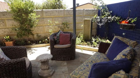 Relax, Bright & Airy Garden Villa - Kingaroy Accommodation 0