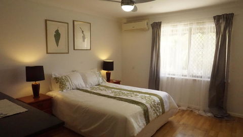 Relax, Bright & Airy Garden Villa - Kingaroy Accommodation 38