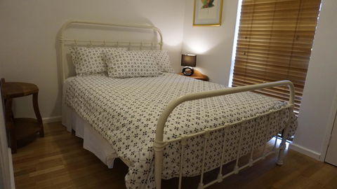 Relax, Bright & Airy Garden Villa - Kingaroy Accommodation 12