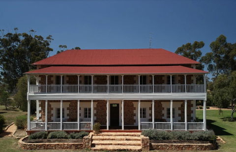 Daisy Cottage - Kingaroy Accommodation 5