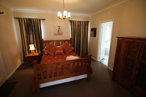 Daisy Cottage - Kingaroy Accommodation 10