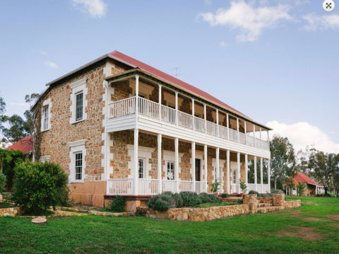 Daisy Cottage - Kingaroy Accommodation 9