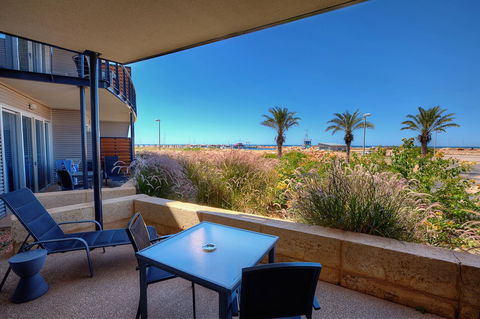 Mantarays Ningaloo Beach Resort - Kingaroy Accommodation 12