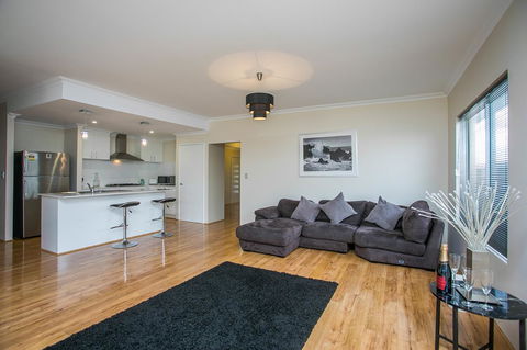 Indian Ocean Retreat - Kingaroy Accommodation 7