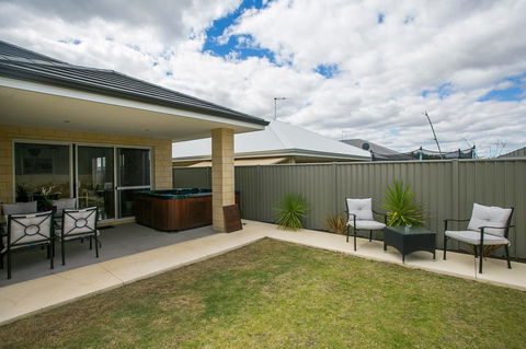 Indian Ocean Retreat - Kingaroy Accommodation 27