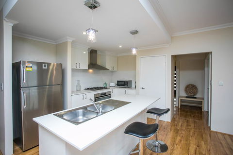 Indian Ocean Retreat - Kingaroy Accommodation 6