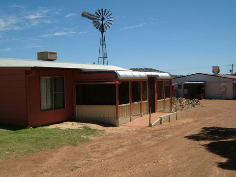 Bindoon's Windmill Farm - Kingaroy Accommodation 0