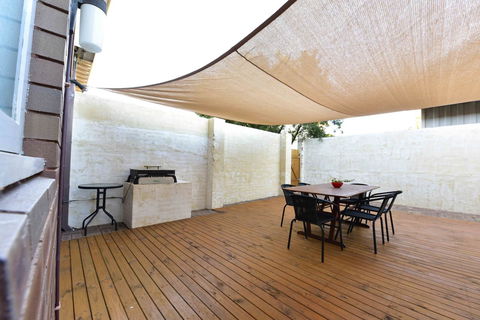 Kalbarri Sunset Villa - Kingaroy Accommodation 19