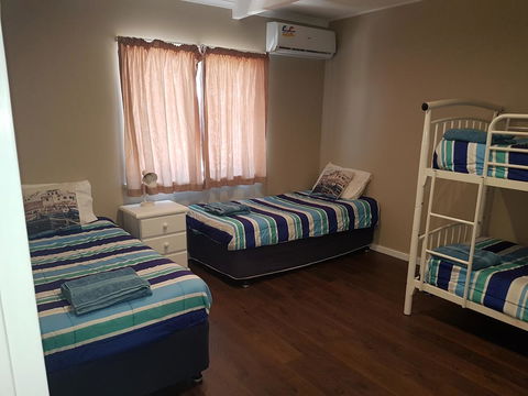Kalbarri Sunset Villa - Kingaroy Accommodation 10