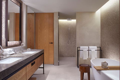 The Ritz-Carlton, Perth - Kingaroy Accommodation 8