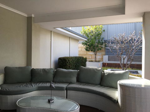 Magnificent Beach Retreat - Kingaroy Accommodation 35