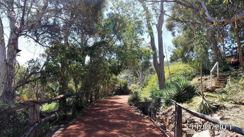 Eleebana Guest House - Kingaroy Accommodation 13