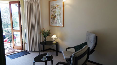 Eleebana Guest House - Kingaroy Accommodation 4