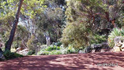 Eleebana Guest House - Kingaroy Accommodation 14