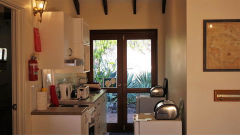 Eleebana Guest House - Kingaroy Accommodation 20