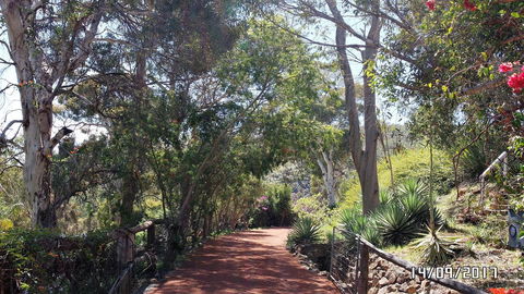 Eleebana Guest House - Kingaroy Accommodation 12
