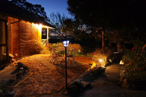 Eleebana Guest House - Kingaroy Accommodation 37