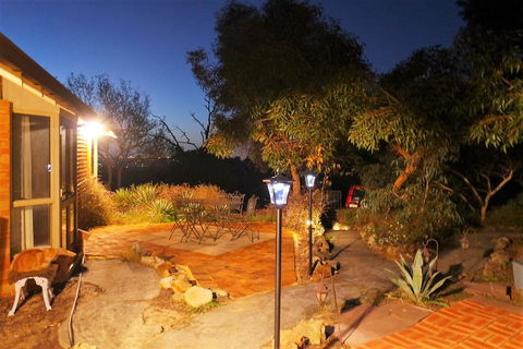 Eleebana Guest House - Kingaroy Accommodation 36