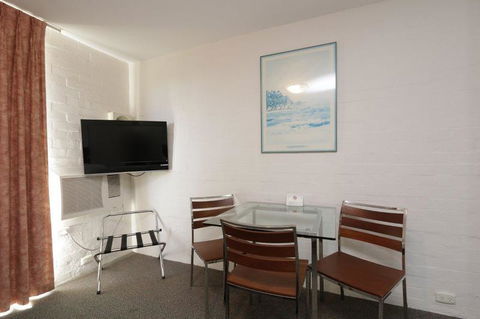 Atrium Hotel Mandurah - Kingaroy Accommodation 2