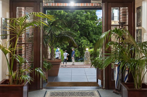 Caves House Hotel & Apartments Yallingup - Kingaroy Accommodation 9