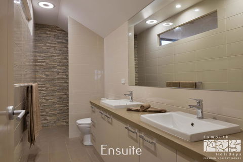 7 Kestrel Place - Kingaroy Accommodation 13