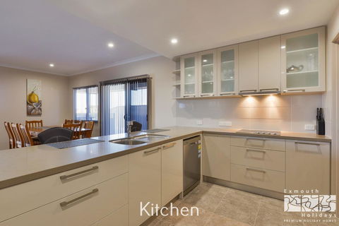 7 Kestrel Place - Kingaroy Accommodation 6