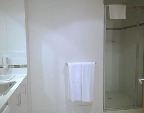 Outram St Apartment - Kingaroy Accommodation 2