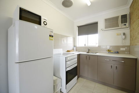 The Jetty Resort - Kingaroy Accommodation 3