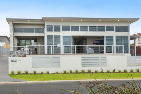 Busselton Beachside - A Slice Of Heaven - Kingaroy Accommodation 1