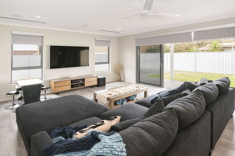 Busselton Beachside - A Slice Of Heaven - Kingaroy Accommodation 12