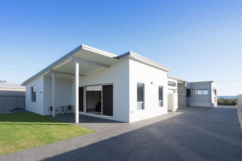 Busselton Beachside - A Slice Of Heaven - Kingaroy Accommodation 19