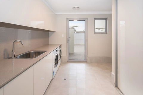 Busselton Beachside - A Slice Of Heaven - Kingaroy Accommodation 16