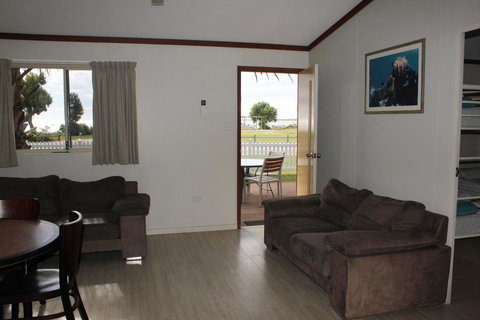 Ningaloo Coral Bay â€“ Bayview - Kingaroy Accommodation 26