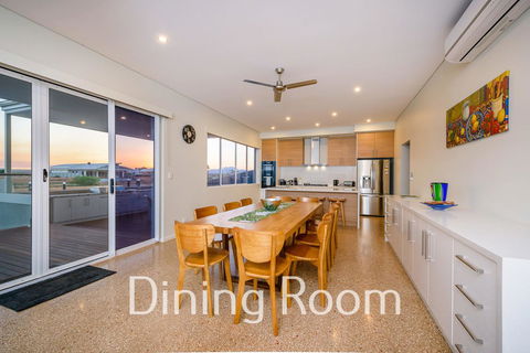 32 Corella Court - Kingaroy Accommodation 3