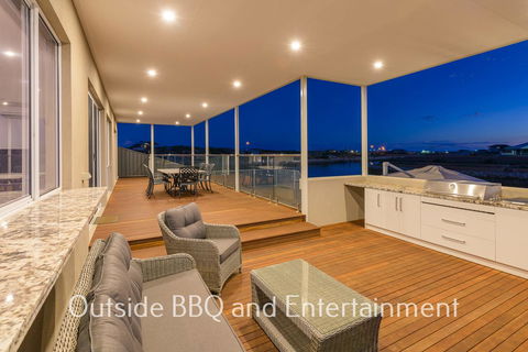 32 Corella Court - Kingaroy Accommodation 19