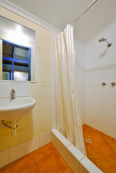 Osprey Holiday Village Unit 119 - Kingaroy Accommodation 13