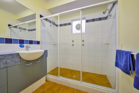 Osprey Holiday Village Unit 119 - Kingaroy Accommodation 10