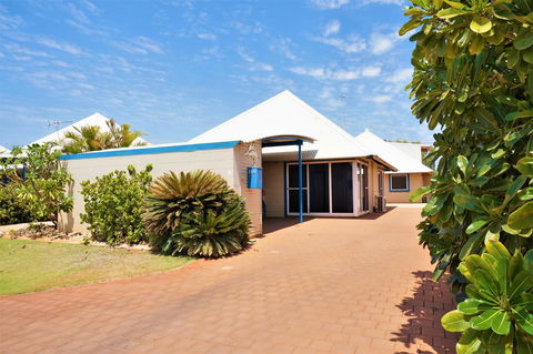 Osprey Holiday Village Unit 119 - Kingaroy Accommodation 0