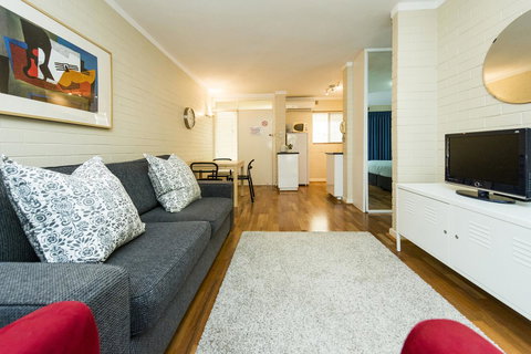 Rosalie 13 - Kingaroy Accommodation 7