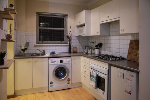 Central Perth Value Apartment - Kingaroy Accommodation 14