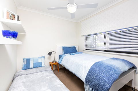 Como Executive Apartment - Kingaroy Accommodation 13