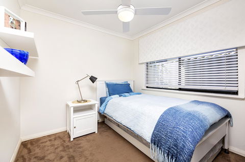 Como Executive Apartment - Kingaroy Accommodation 12