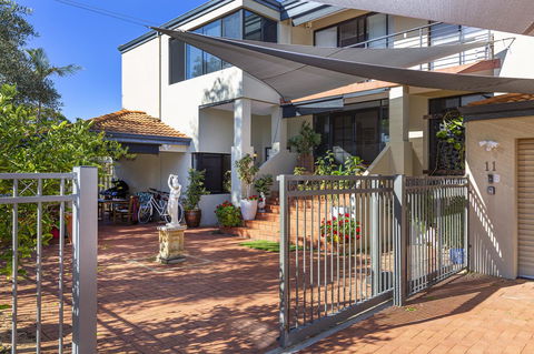 Como Executive Apartment - Kingaroy Accommodation 1
