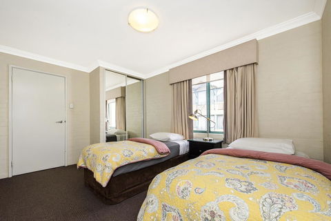 Subiaco Village 18 - Kingaroy Accommodation 9