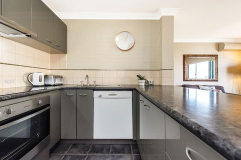 Subiaco Village 18 - Kingaroy Accommodation 5