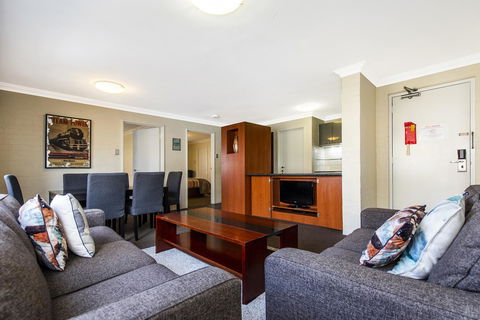 Subiaco Village 18 - Kingaroy Accommodation 1