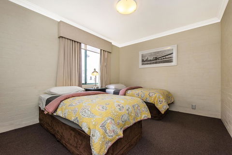 Subiaco Village 18 - Kingaroy Accommodation 10