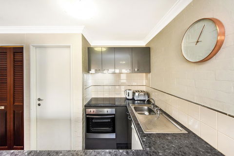 Subiaco Village 18 - Kingaroy Accommodation 6