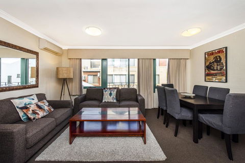 Subiaco Village 18 - Kingaroy Accommodation 0