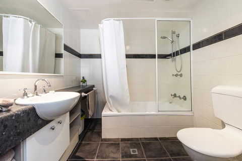 Subiaco Village 18 - Kingaroy Accommodation 18
